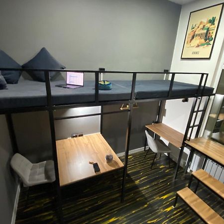 Flats Hostel Астана Екстериор снимка