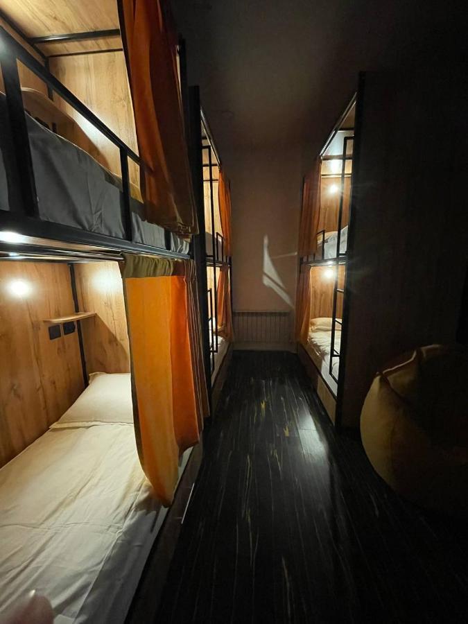 Flats Hostel Астана Екстериор снимка