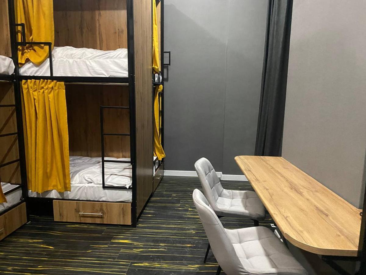Flats Hostel Астана Екстериор снимка