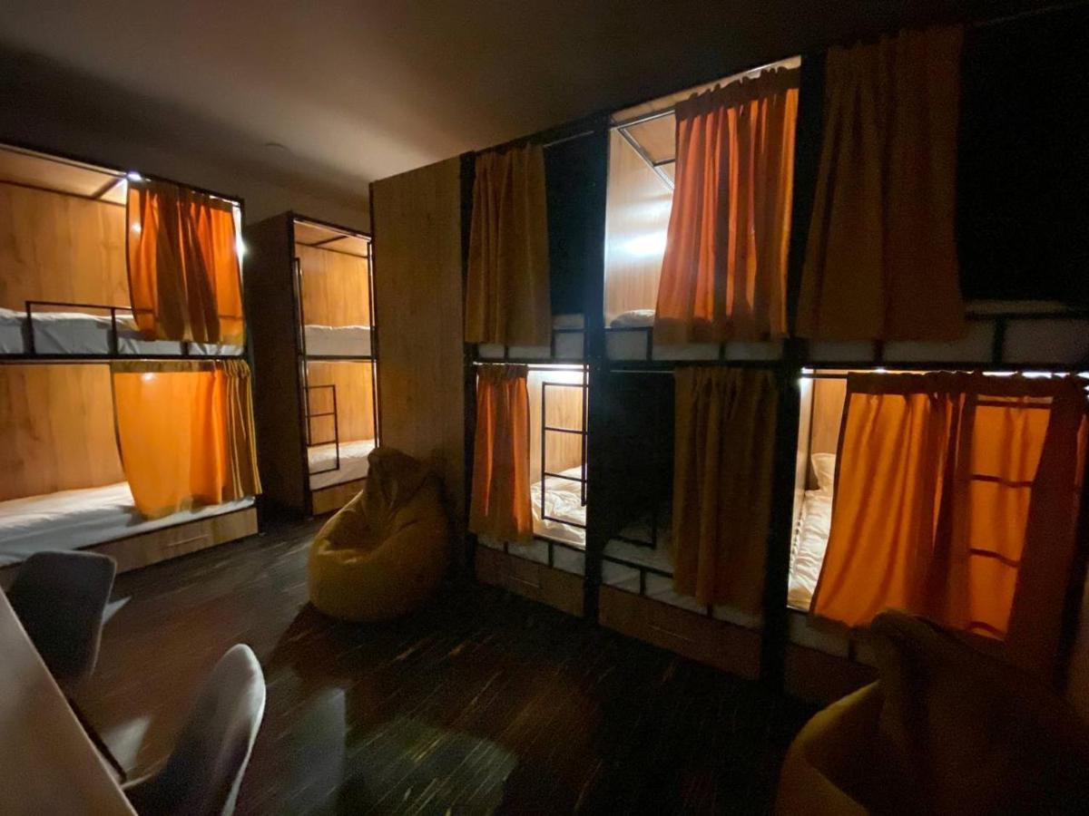 Flats Hostel Астана Екстериор снимка