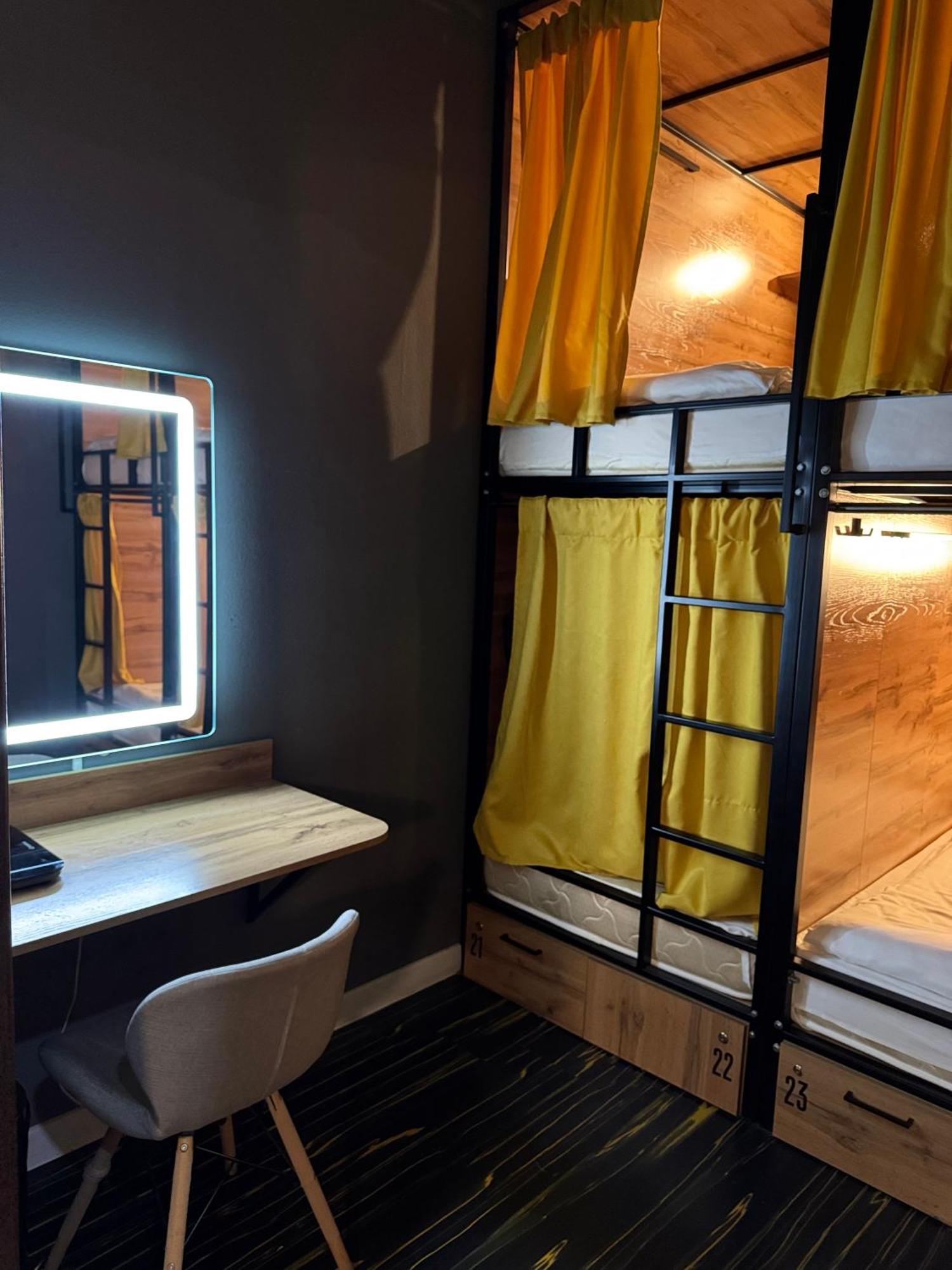 Flats Hostel Астана Екстериор снимка